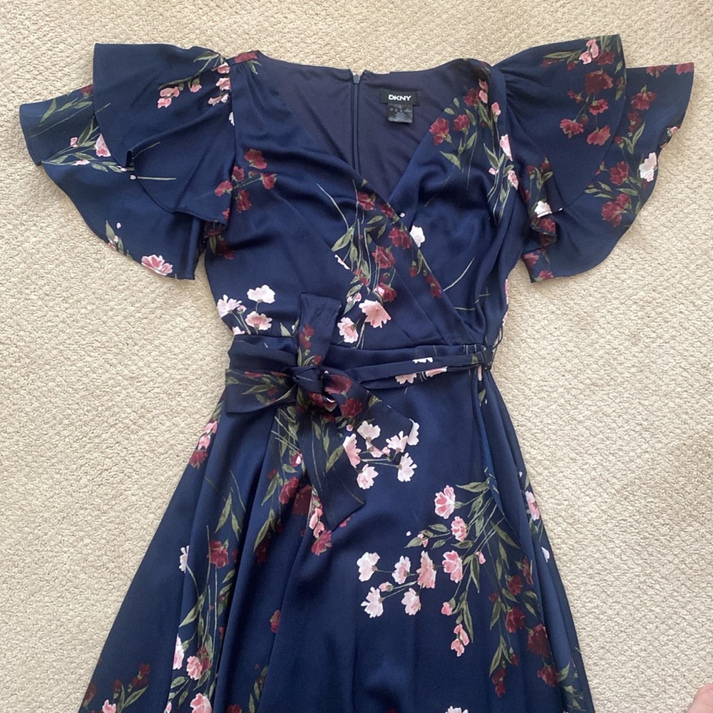 DKNY Midi Floral Dress Size 4 Flutter Sleeve Tie Waist Navy Easter Garden Party - Picture 2 of 15